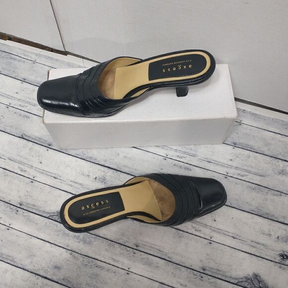 Axcess Liz Claiborne Black Leather Heels Shoes Size 6.5 M. - Picture 7 of 9